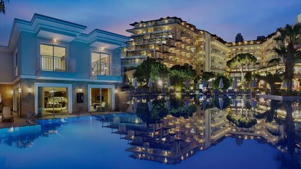 Bellis Hotel